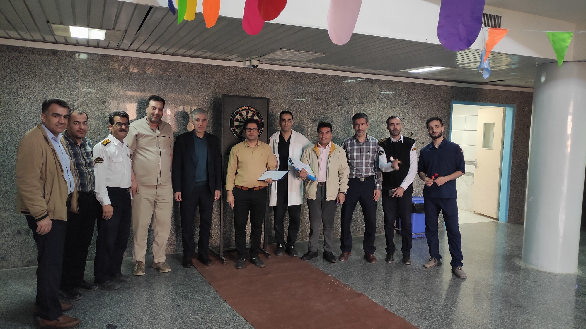 برگزاری مسابقه دارت در بیمارستان امام رضا (ع) شهرستان کبود راهنگ